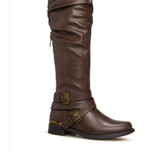 Flat boots. Wide Calf